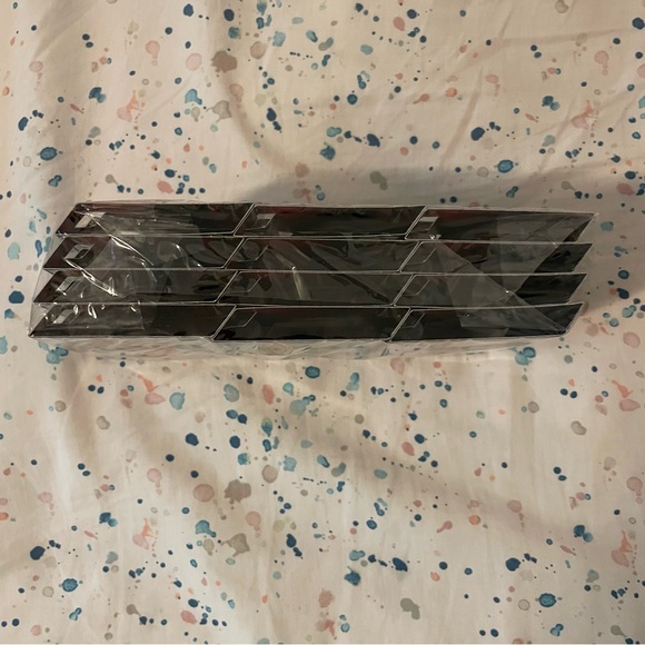 Yves Saint Laurent Libre Perfume Set - 12 Spray Bottles - Picture 2 of 3